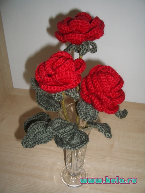 Букет красных роз Цветы на стеблях