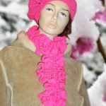 Random image: Берет и шарф  "Розовая пантера"